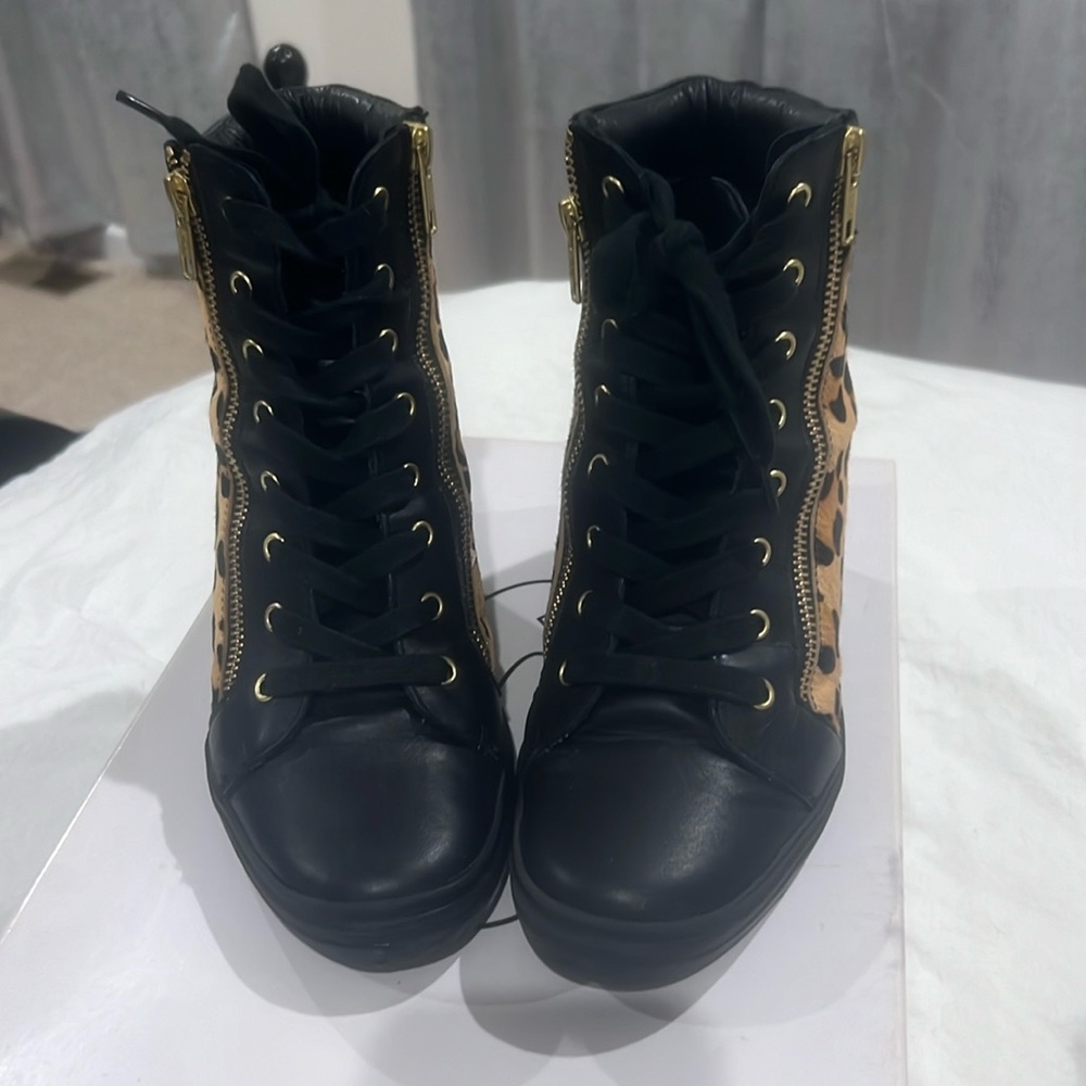 Steve Madden Boots